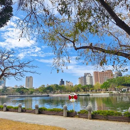 Holiday Inn Express Kaohsiung Love River By Ihg Εξωτερικό φωτογραφία