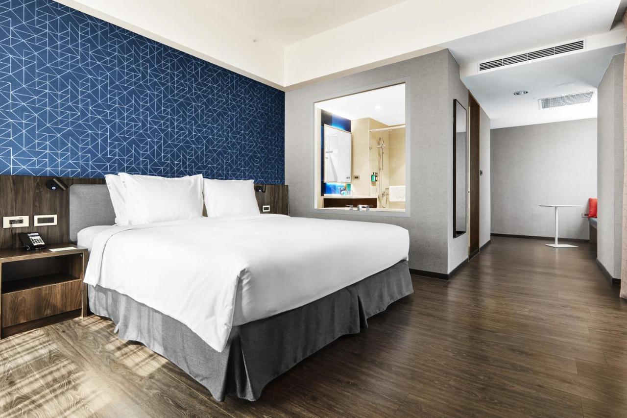 Holiday Inn Express Kaohsiung Love River By Ihg Εξωτερικό φωτογραφία