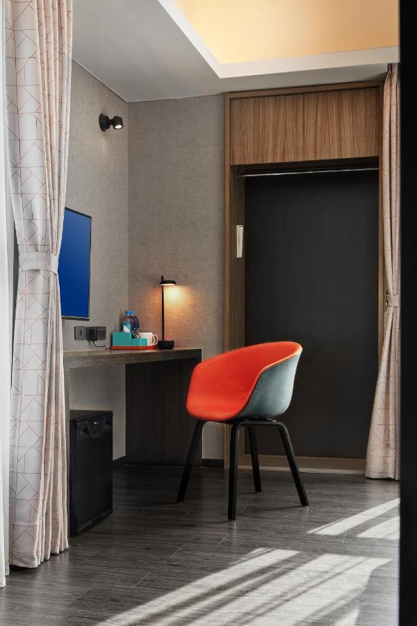 Holiday Inn Express Kaohsiung Love River By Ihg Εξωτερικό φωτογραφία