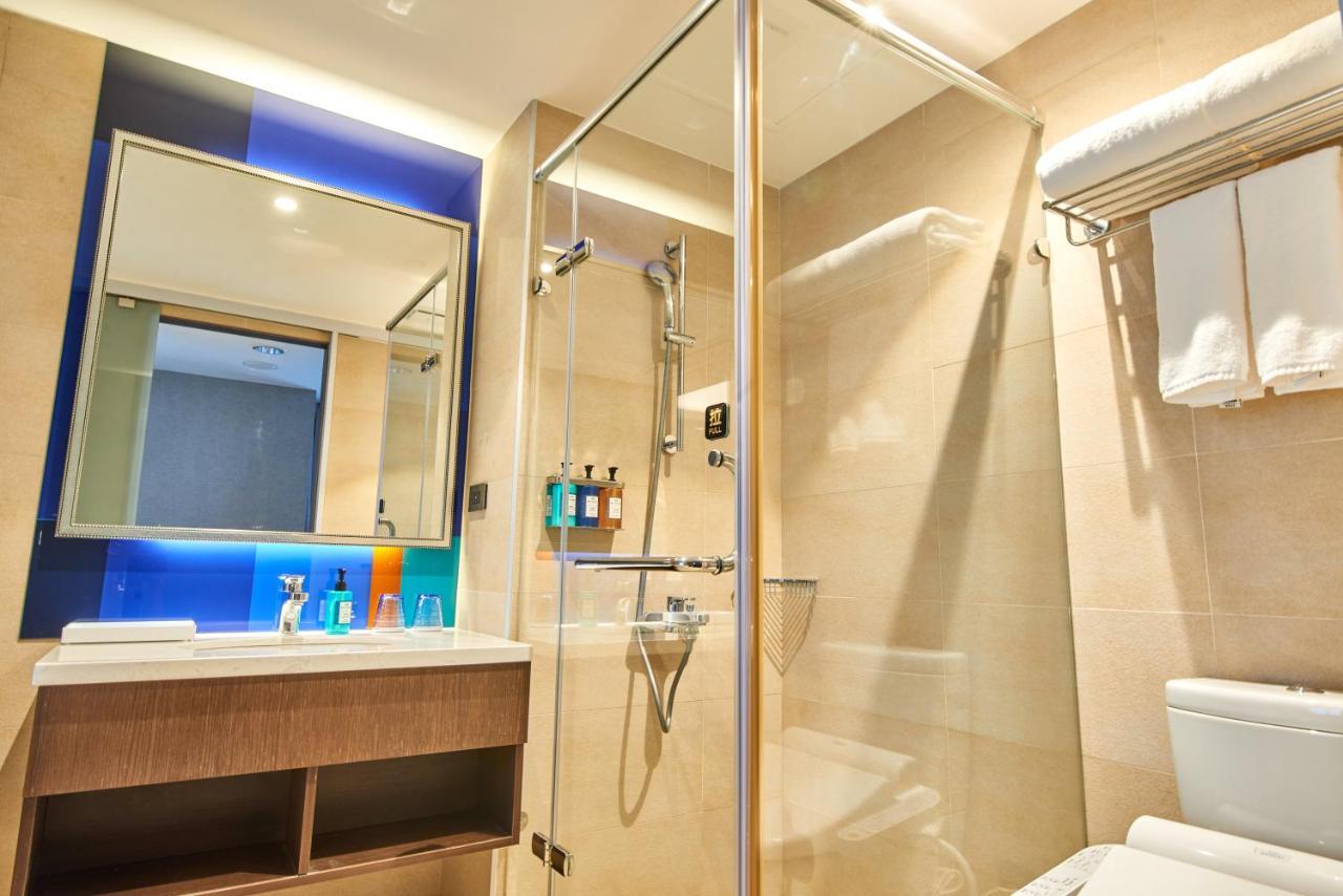 Holiday Inn Express Kaohsiung Love River By Ihg Εξωτερικό φωτογραφία