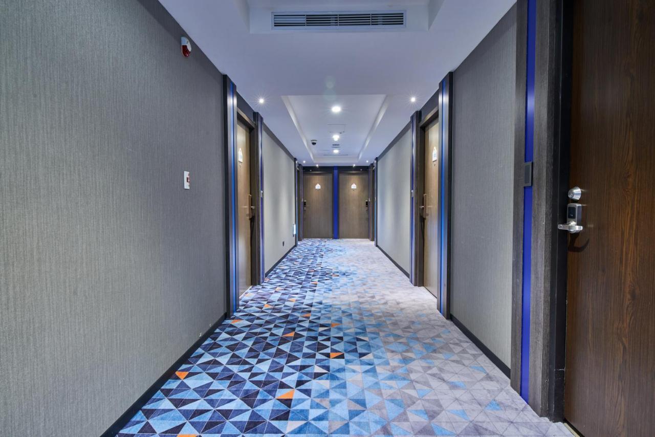 Holiday Inn Express Kaohsiung Love River By Ihg Εξωτερικό φωτογραφία