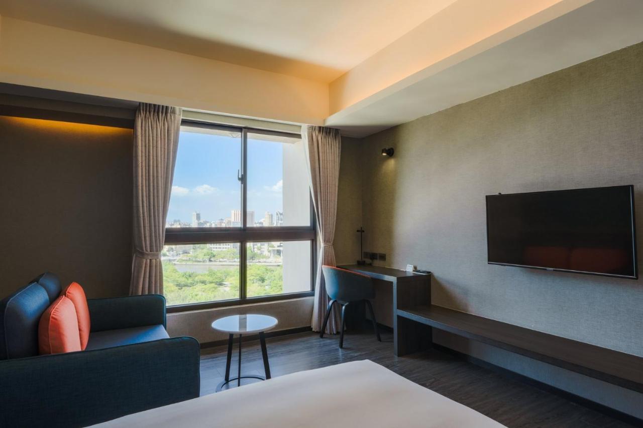 Holiday Inn Express Kaohsiung Love River By Ihg Εξωτερικό φωτογραφία