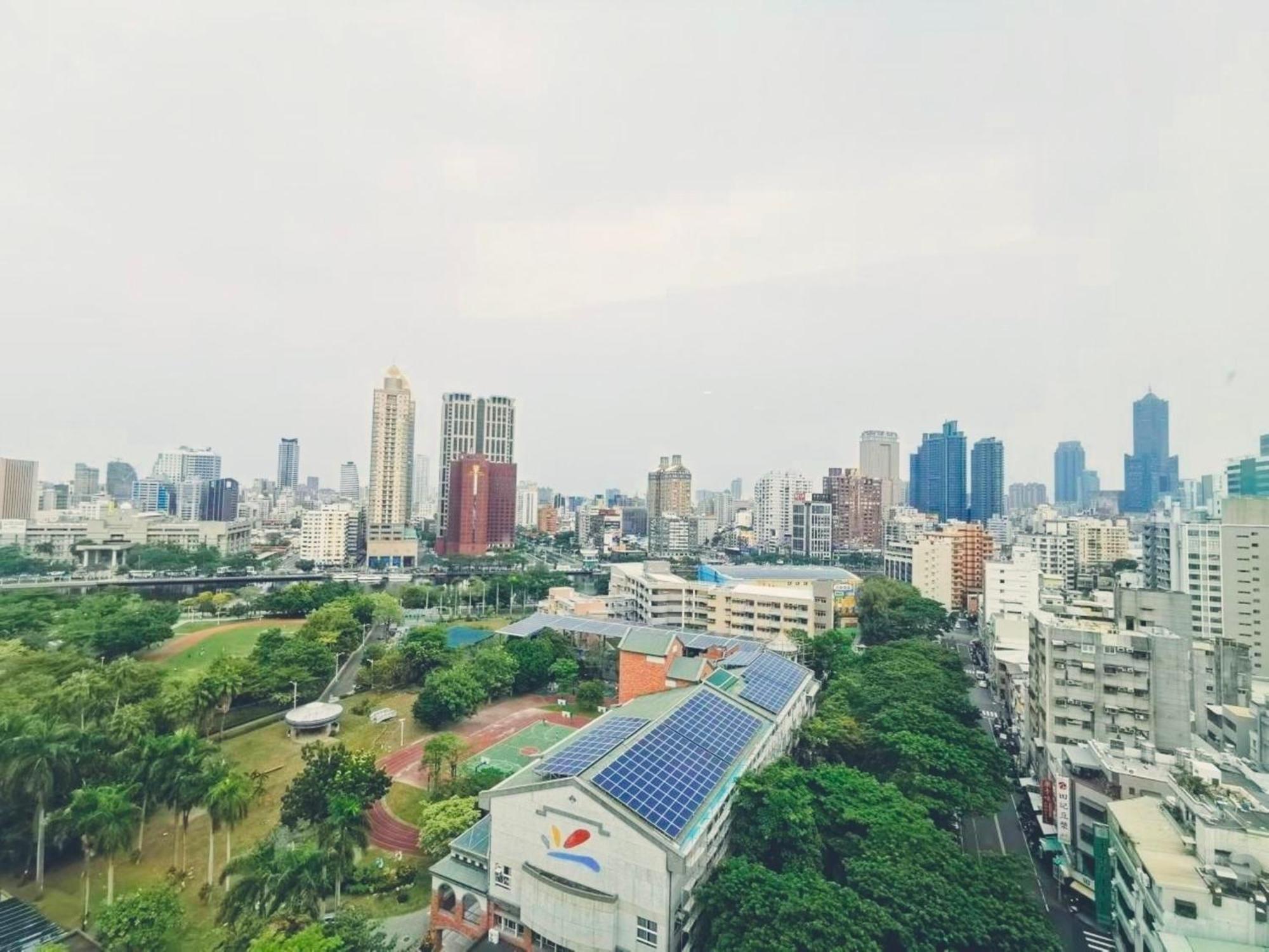 Holiday Inn Express Kaohsiung Love River By Ihg Εξωτερικό φωτογραφία